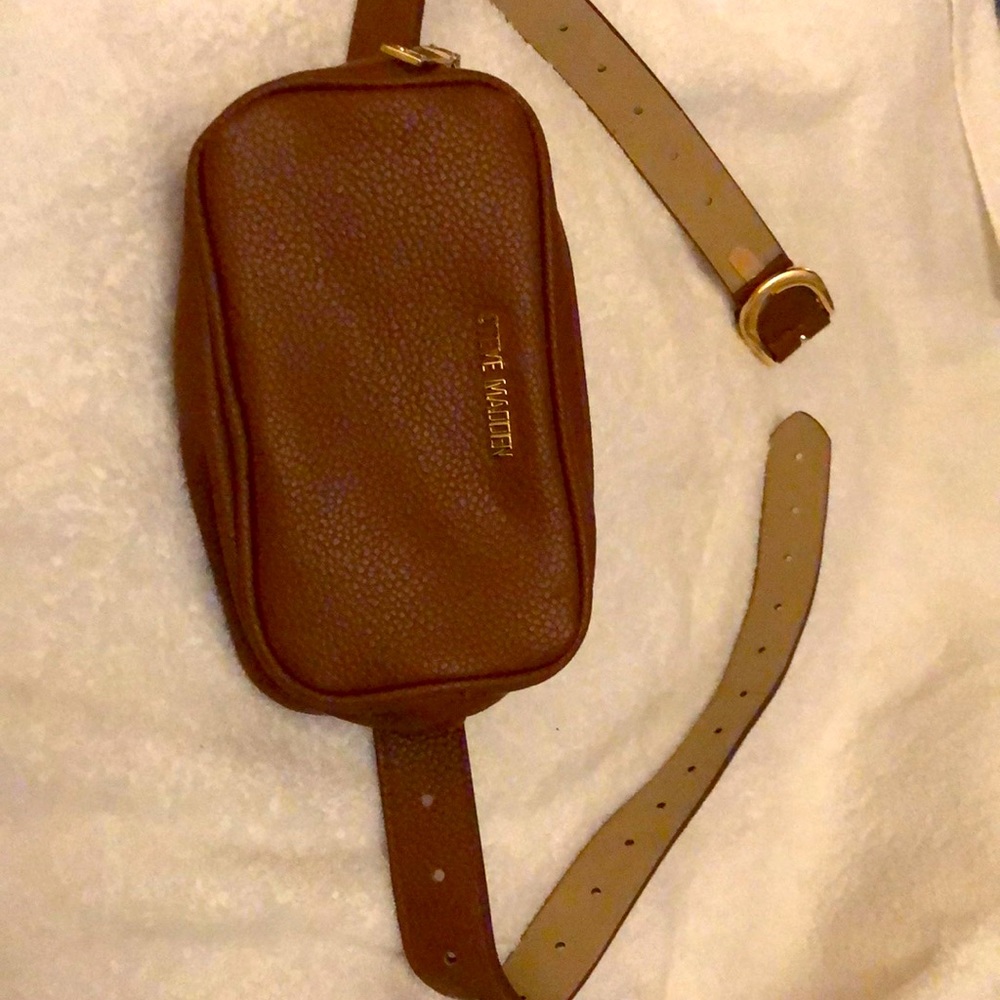 Waist wallet